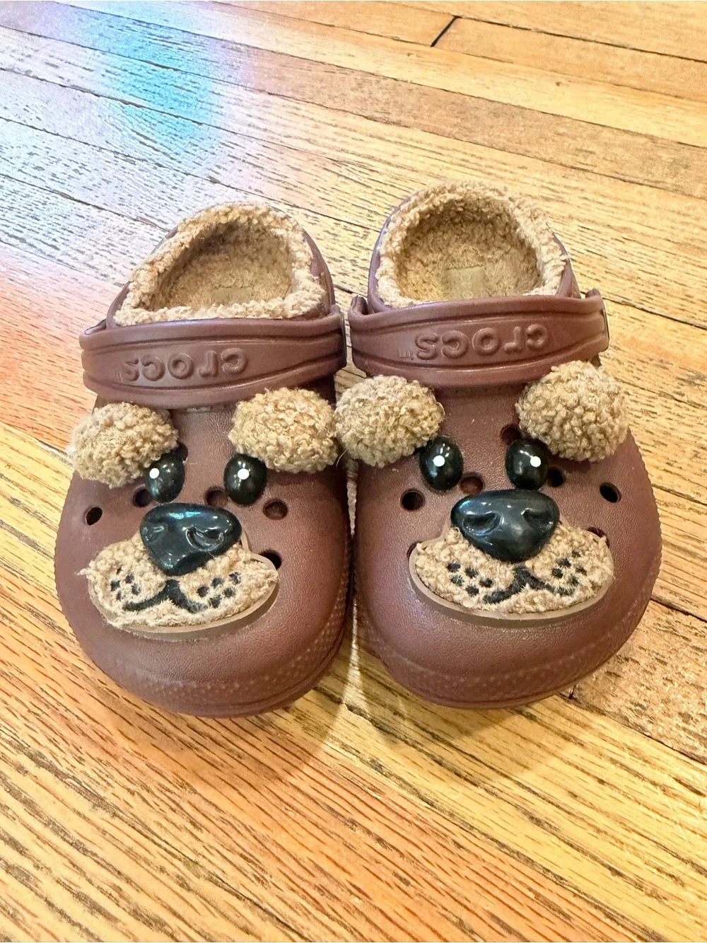 CROCS cute brown